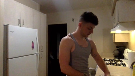 sexylax69  05-03-2022